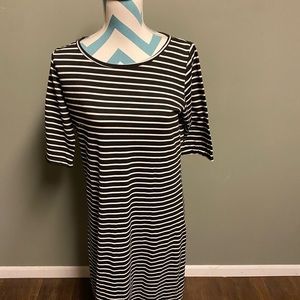 Large black and white striped midi shift dress, half sleeves, Sign Here brand